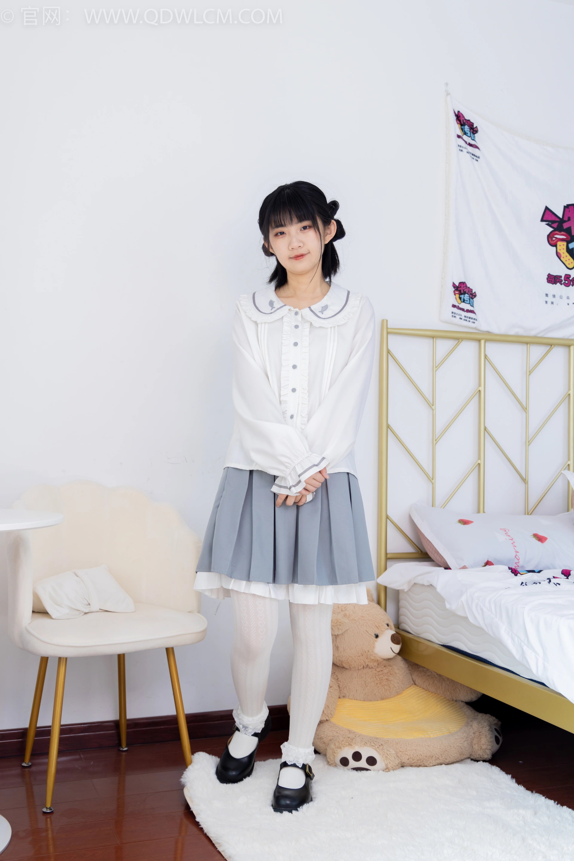 物恋传媒 NO.1528 暗月-夏日葡萄 1